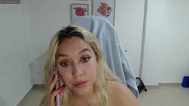 Dahlia  espresso online show from 01-02-25, 10:55