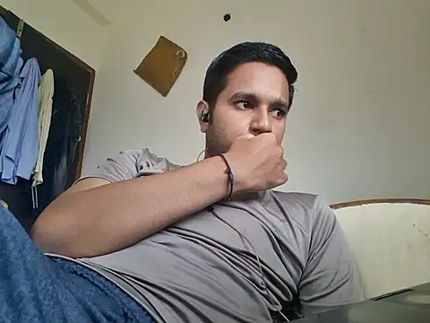 Jonrobinso online show from 10-13-25, 05:51