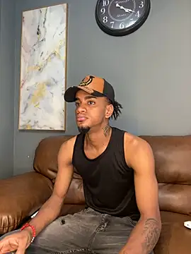 Snapshot of AaronCruz_ chatting on 01-18-25, 07:37 AaronCruz online show from 01-18-25, 07:37