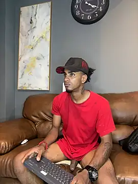 Snapshot of AaronCruz_ chatting on 01-31-25, 07:18 AaronCruz online show from 01-31-25, 07:18