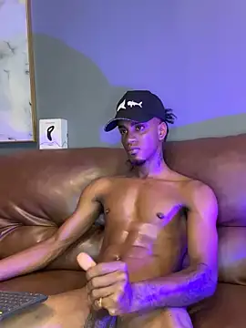 Snapshot of AaronCruz_ chatting on 02-15-25, 04:34 AaronCruz online show from 02-15-25, 04:34