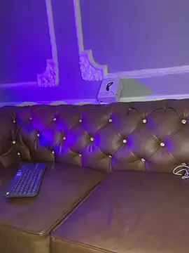 Snapshot of AaronCruz_ chatting on 02-27-25, 03:37 AaronCruz online show from 02-27-25, 03:37