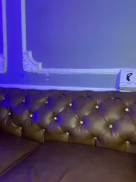 Snapshot of AaronCruz_ chatting on 03-07-25, 02:04 AaronCruz online show from 03-07-25, 02:04