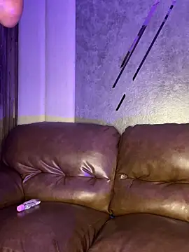 Snapshot of AaronCruz_ chatting on 03-20-25, 11:02 AaronCruz online show from 03-20-25, 11:02