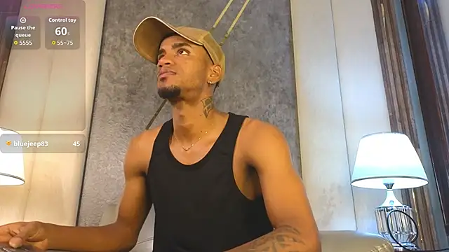 Snapshot of AaronCruz_ chatting on 09-18-25, 01:57 AaronCruz online show from 09-18-25, 01:57