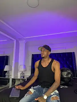 AaronCruz  online show from 02-26-26, 01:59