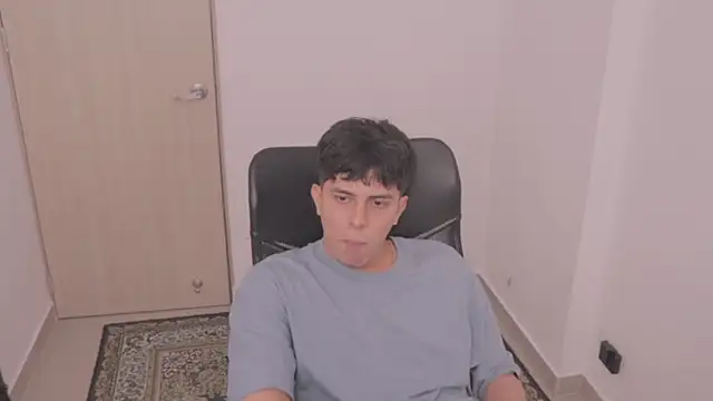 Tony Hoffa online show from 10-04-25, 05:55