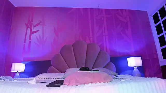 Snapshot of LottiCarter chatting on 01-20-25, 06:31 LottiCarter online show from 01-20-25, 06:31