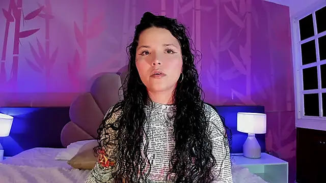 Snapshot of LottiCarter chatting on 01-24-25, 03:11 LottiCarter online show from 01-24-25, 03:11