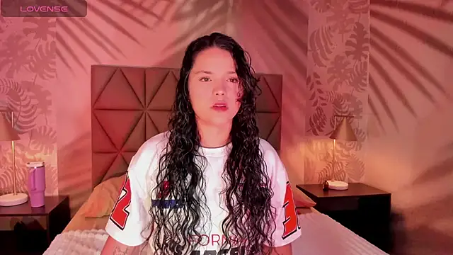 Snapshot of LottiCarter chatting on 01-28-25, 03:04 LottiCarter online show from 01-28-25, 03:04