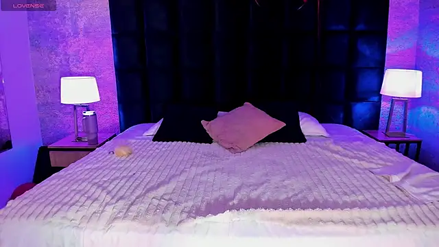 Snapshot of LottiCarter chatting on 02-18-25, 03:42 LottiCarter online show from 02-18-25, 03:42