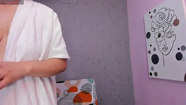 Tiffany mendez online show from 10-09-25, 12:14