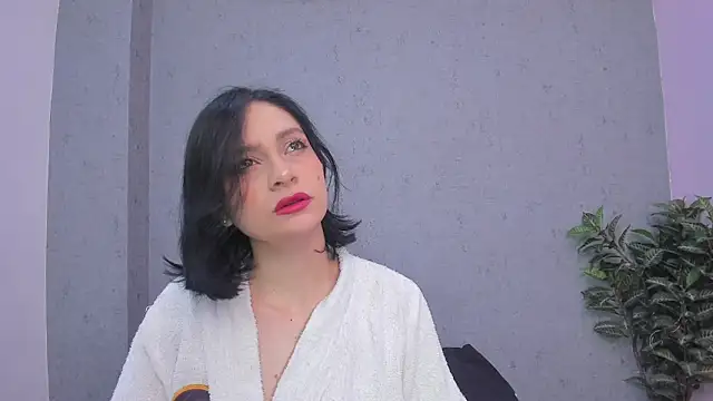 Tiffany mendez online show from 01-10-26, 12:07