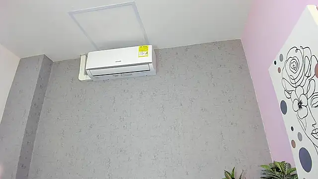 Tiffany mendez online show from 02-21-26, 12:06