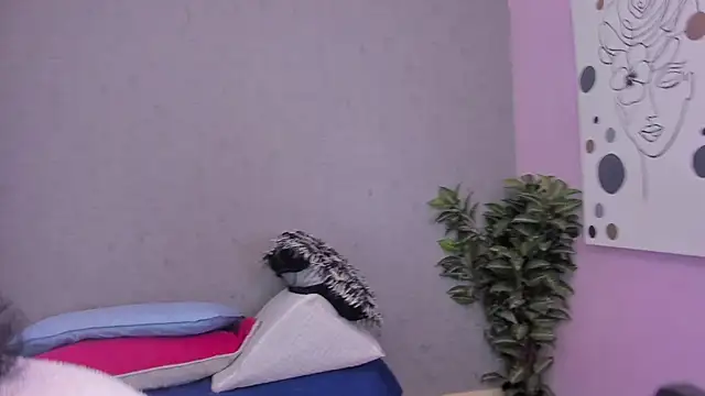 Tiffany mendez online show from 03-20-26, 12:10