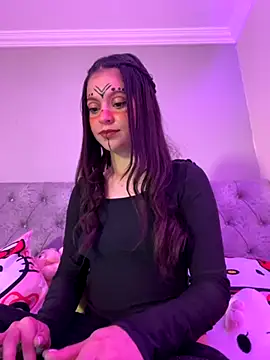 LucyEvans  online show from 10-31-25, 05:41