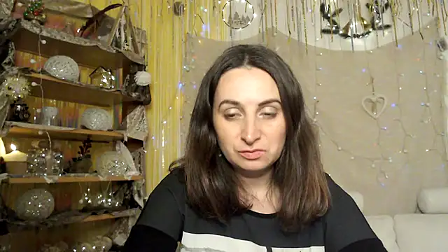 Snapshot of AskMeStandUp chatting on 02-10-26, 11:09 AskMeStandUp online show from 02-10-26, 11:09