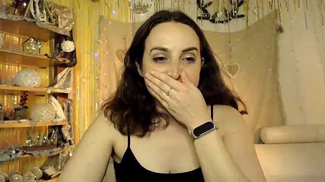 Snapshot of AskMeStandUp chatting on 02-19-26, 11:45 AskMeStandUp online show from 02-19-26, 11:45