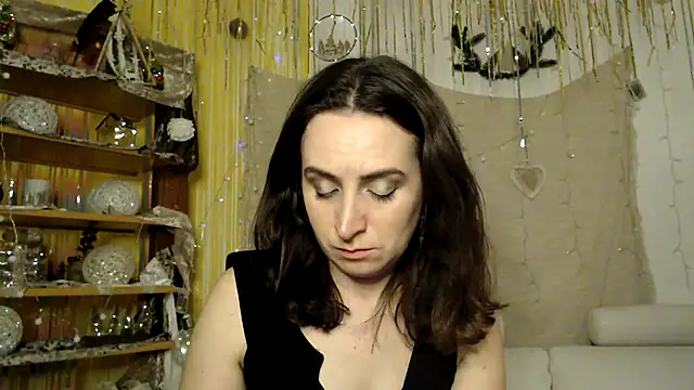 Snapshot of AskMeStandUp chatting on 02-25-26, 09:57 AskMeStandUp online show from 02-25-26, 09:57