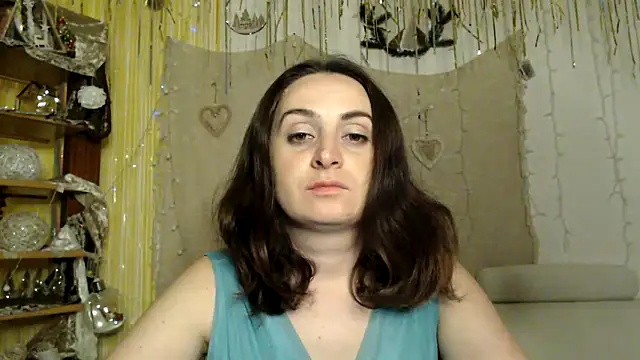 Snapshot of AskMeStandUp chatting on 03-08-26, 10:46 AskMeStandUp online show from 03-08-26, 10:46