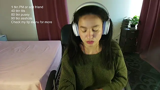 ChloeSanchezx online show from 02-15-26, 10:06