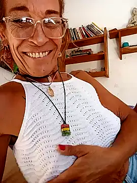 Snapshot of sabinytahot chatting on 02-13-25, 06:38 sabinytahot online show from 02-13-25, 06:38