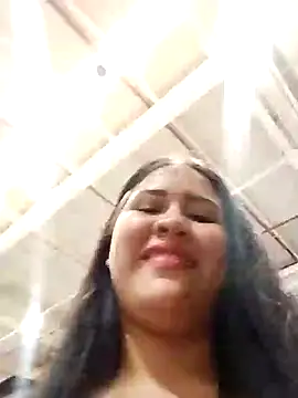 Snapshot of Miia_grand chatting on 01-14-25, 04:18 Miia grand online show from 01-14-25, 04:18