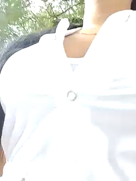 Snapshot of Miia_grand chatting on 01-16-25, 05:12 Miia grand online show from 01-16-25, 05:12