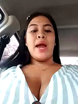 Snapshot of Miia_grand chatting on 01-29-25, 06:07 Miia grand online show from 01-29-25, 06:07