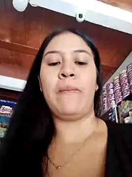 Snapshot of Miia_grand chatting on 02-13-25, 04:39 Miia grand online show from 02-13-25, 04:39