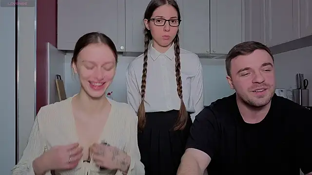 fcjuicy pussy online show from 12-04-25, 10:24