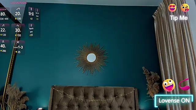 CalyMoon online show from 01-21-25, 02:43