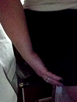 lilbishmiss online show from 10-20-25, 05:24