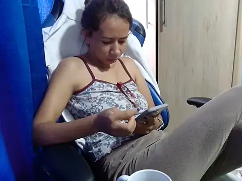 Erotic latina online show from 03-04-25, 12:44