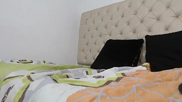 isabella jazz online show from 02-28-25, 08:07