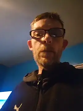 Snapshot of MysteriousFire23 chatting on 11-26-25, 07:26 MysteriousFire23 online show from 11-26-25, 07:26