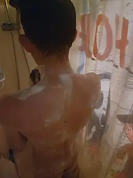 Snapshot of MysteriousFire23 chatting on 12-15-25, 06:23 MysteriousFire23 online show from 12-15-25, 06:23