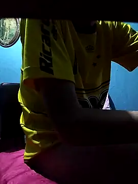 Snapshot of hugosafado333 chatting on 09-16-25, 03:18 hugosafado333 online show from 09-16-25, 03:18