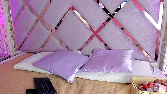 hanna  azumi online show from 02-27-25, 03:58