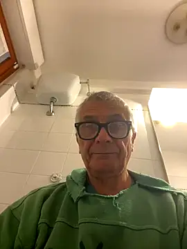 4n4l1zz4m1 online show from 12-01-25, 05:51