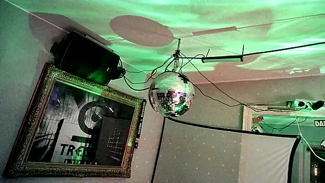 pillepallex84x online show from 10-30-25, 09:15