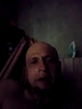 Snapshot of edijavimes chatting on 02-19-26, 02:18 edijavimes online show from 02-19-26, 02:18