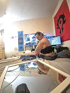 Snapshot of lit702 chatting on 02-03-26, 12:10 lit702 online show from 02-03-26, 12:10