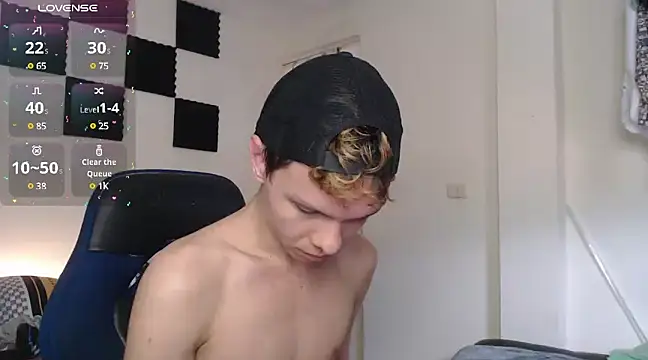 Snapshot of bryamado69 chatting on 02-18-25, 01:00 bryamado69 online show from 02-18-25, 01:00