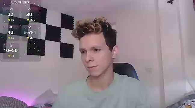 Snapshot of bryamado69 chatting on 02-25-25, 04:31 bryamado69 online show from 02-25-25, 04:31