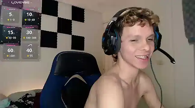 Snapshot of bryamado69 chatting on 03-22-25, 12:39 bryamado69 online show from 03-22-25, 12:39