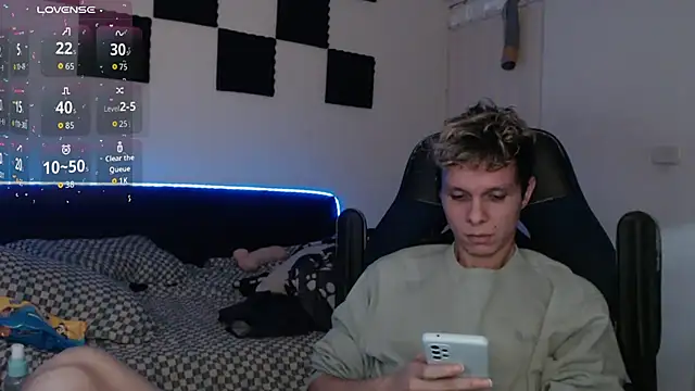 Snapshot of bryamado69 chatting on 10-09-25, 11:08 bryamado69 online show from 10-09-25, 11:08