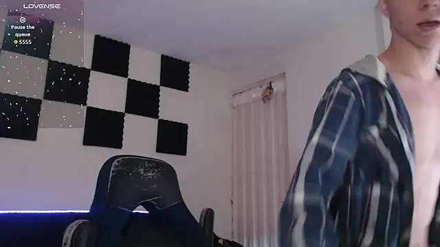 Snapshot of bryamado69 chatting on 11-13-25, 11:53 bryamado69 online show from 11-13-25, 11:53