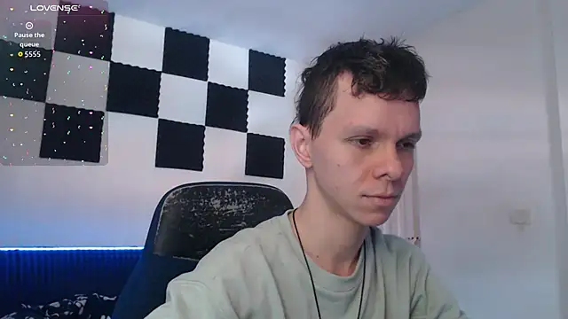 Snapshot of bryamado69 chatting on 11-21-25, 07:23 bryamado69 online show from 11-21-25, 07:23