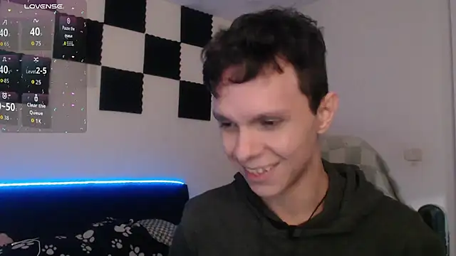 Snapshot of bryamado69 chatting on 11-29-25, 11:13 bryamado69 online show from 11-29-25, 11:13